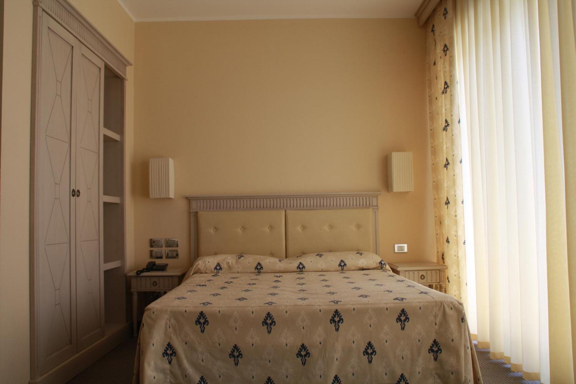Hotel Villaggio Club Altalia Brancaleone Eksteriør billede