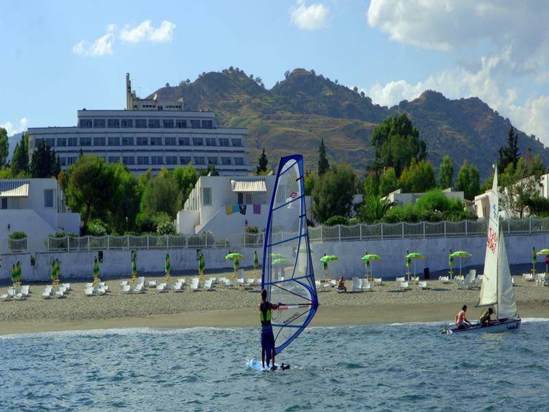 Hotel Villaggio Club Altalia Brancaleone Eksteriør billede