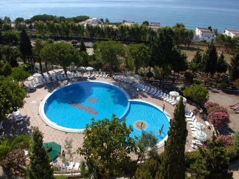 Hotel Villaggio Club Altalia Brancaleone Eksteriør billede