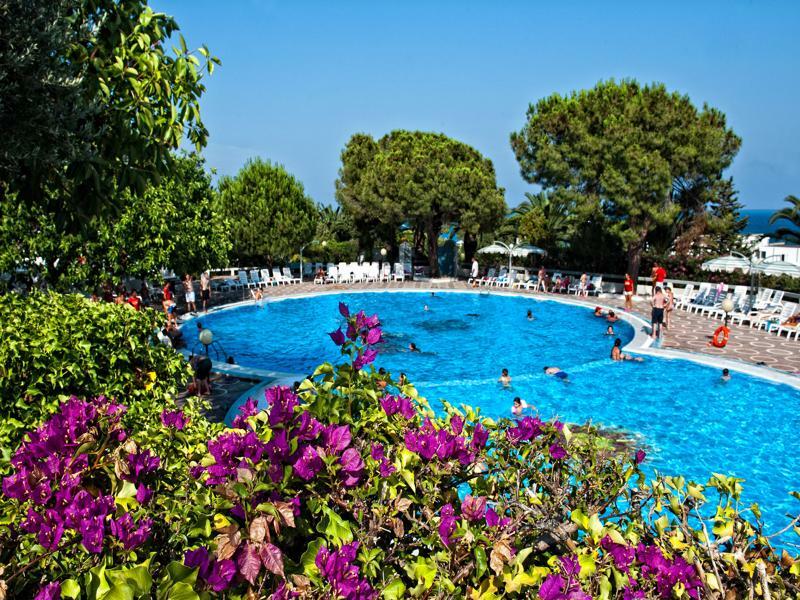 Hotel Villaggio Club Altalia Brancaleone Eksteriør billede